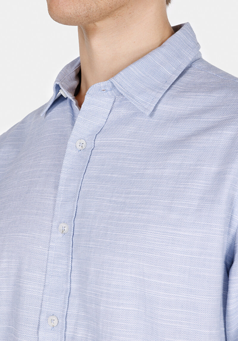 Imagine a Cămașă Cu Gât Drept Cămașă Albastră Cu Mânecă Lungă Pentru Bărbați