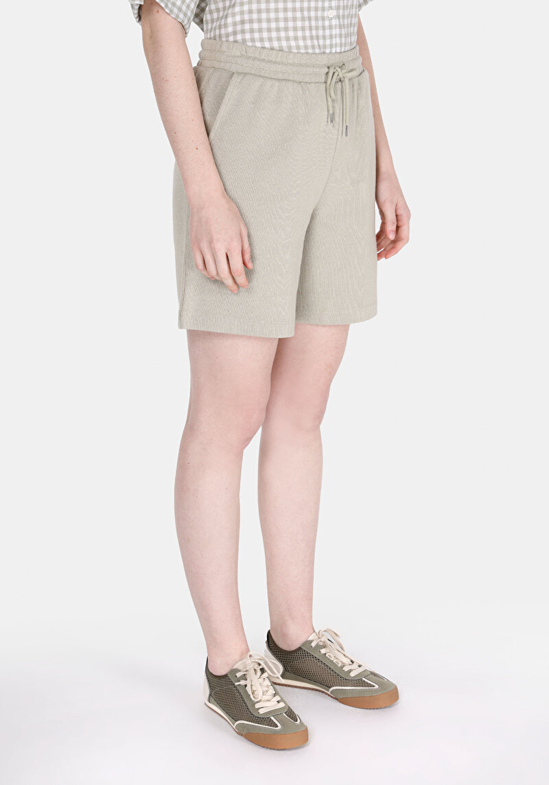 Imagine a Short / Pantaloni Scurti De Dama Verde Regular Fit Cl1074703