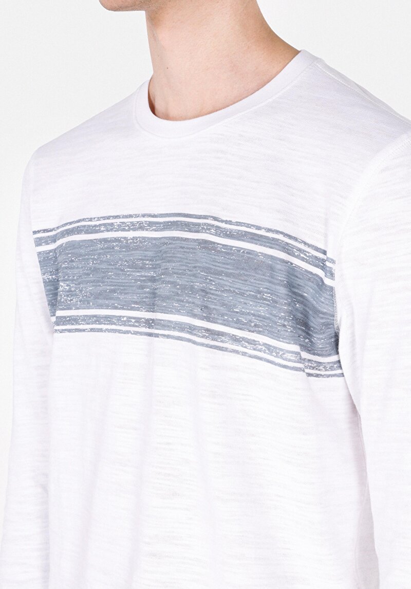 Imagine a Tricou Cu Maneca Lunga De Barbati Alb Regular Fit Cl1072327