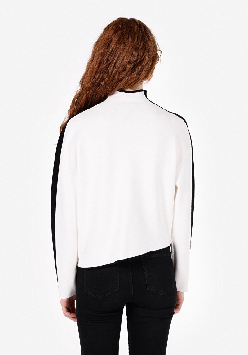 Imagine a Pulover De Dama Alb Regular Fit Cl1072525