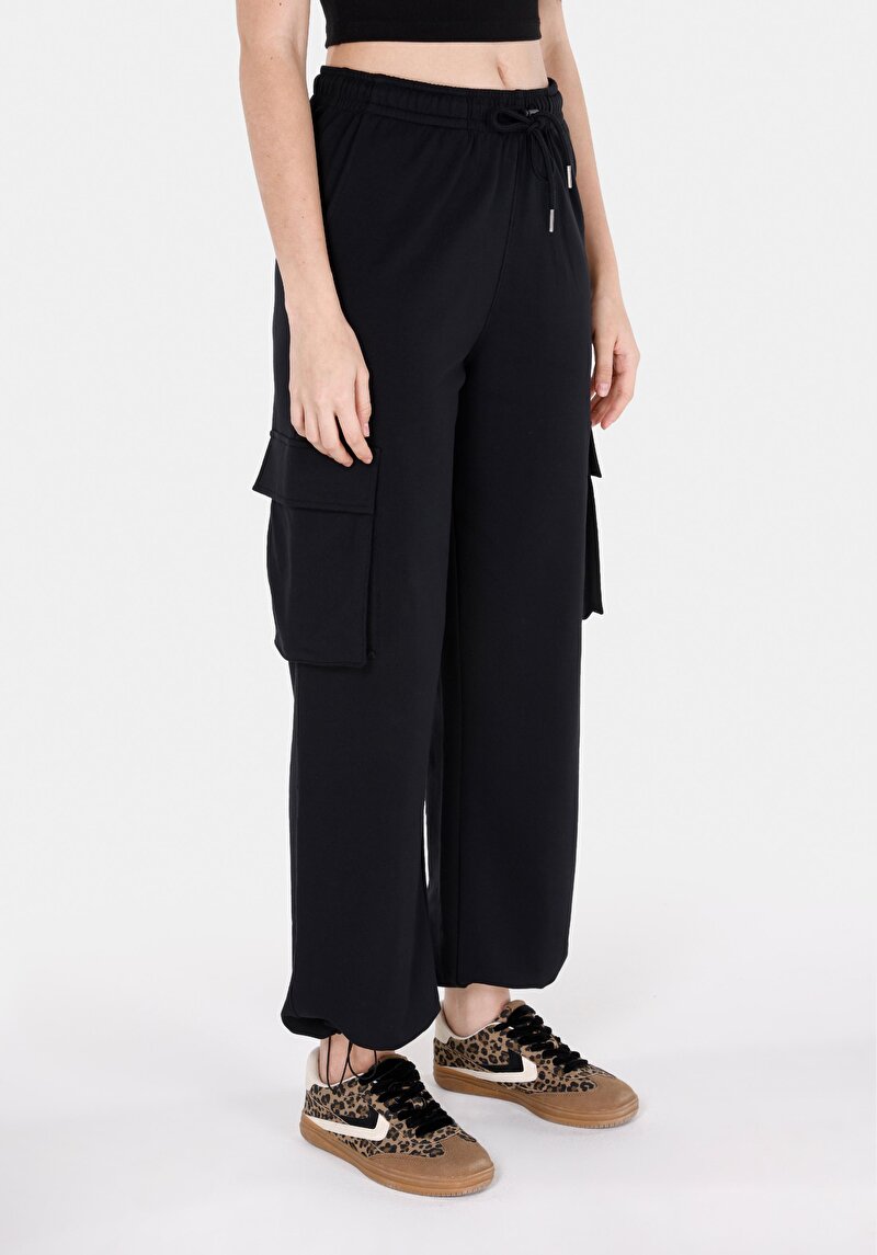 Afișați detalii pentru Pantaloni De Trening De Dama Negru Regular Fit  Cl1072561