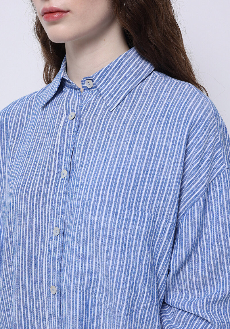 Imagine a Cămașă Cu Dungi Cămașă Albastră Cu Mânecă Lungă Pentru Femei