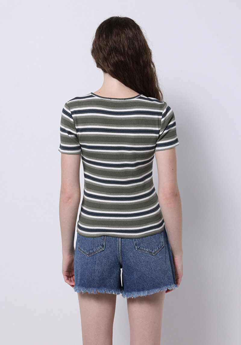 Afișați detalii pentru Tricou Cu Mânecă Scurtă Verde Cu Guler Rotund Cu Dungi Slim Fit Pentru Femei