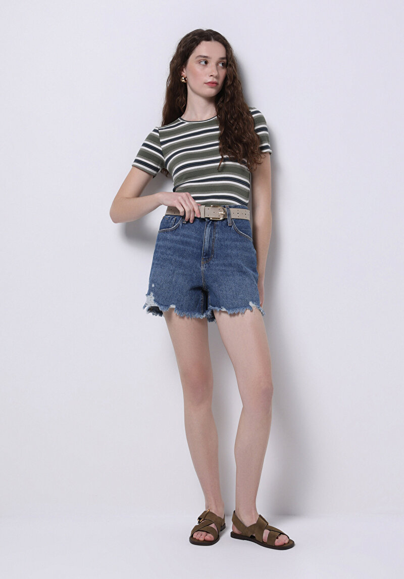 Imagine a Tricou Cu Mânecă Scurtă Verde Cu Guler Rotund Cu Dungi Slim Fit Pentru Femei