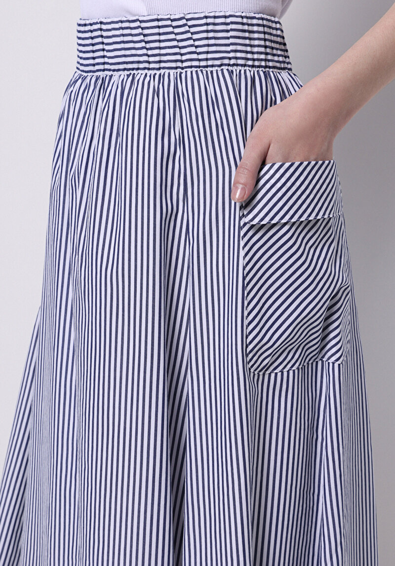 Afișați detalii pentru Fustă Midi Cu Dungi Bleumarin Pentru Femei