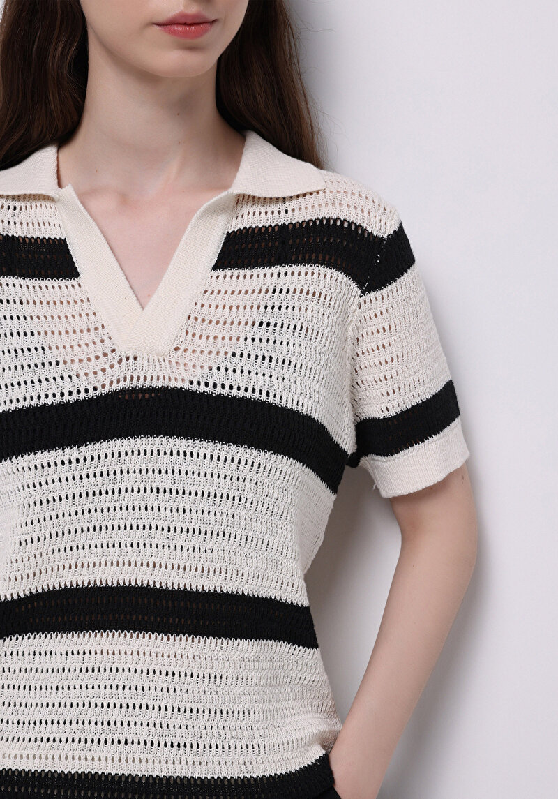 Imagine a Pulover Ecru Pentru Femei Regular Fit