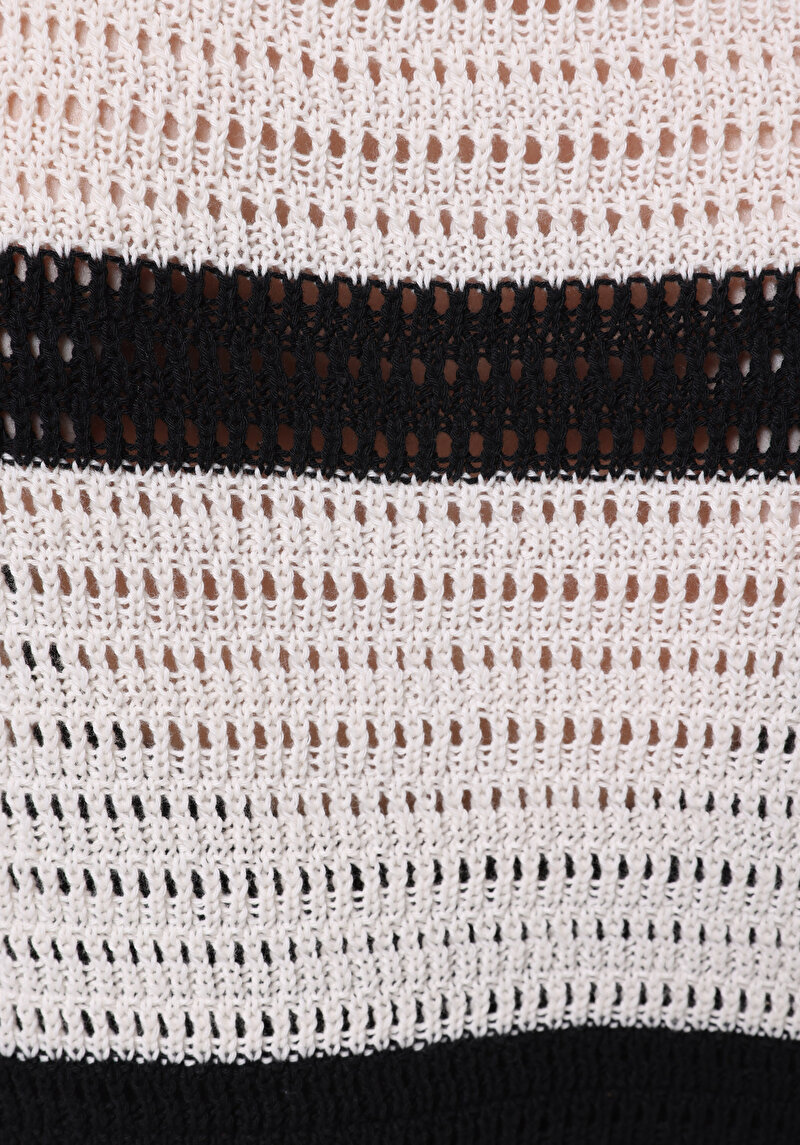 Afișați detalii pentru Pulover Ecru Pentru Femei Regular Fit