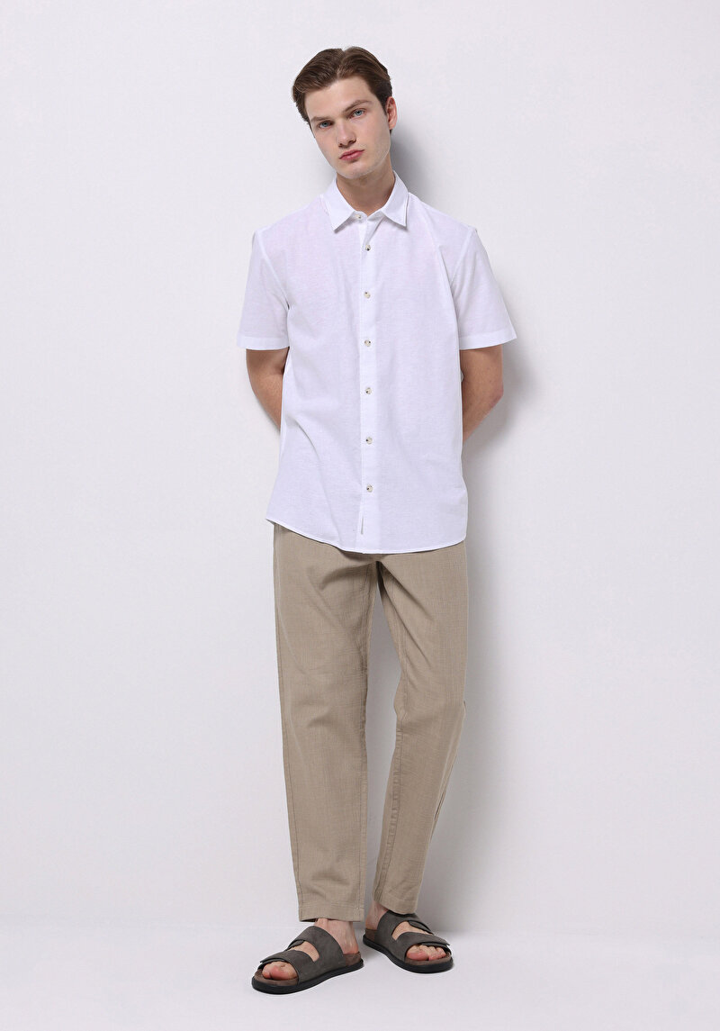 Imagine a Pantaloni De Barbati Bej Regular Fit  Cl1073863