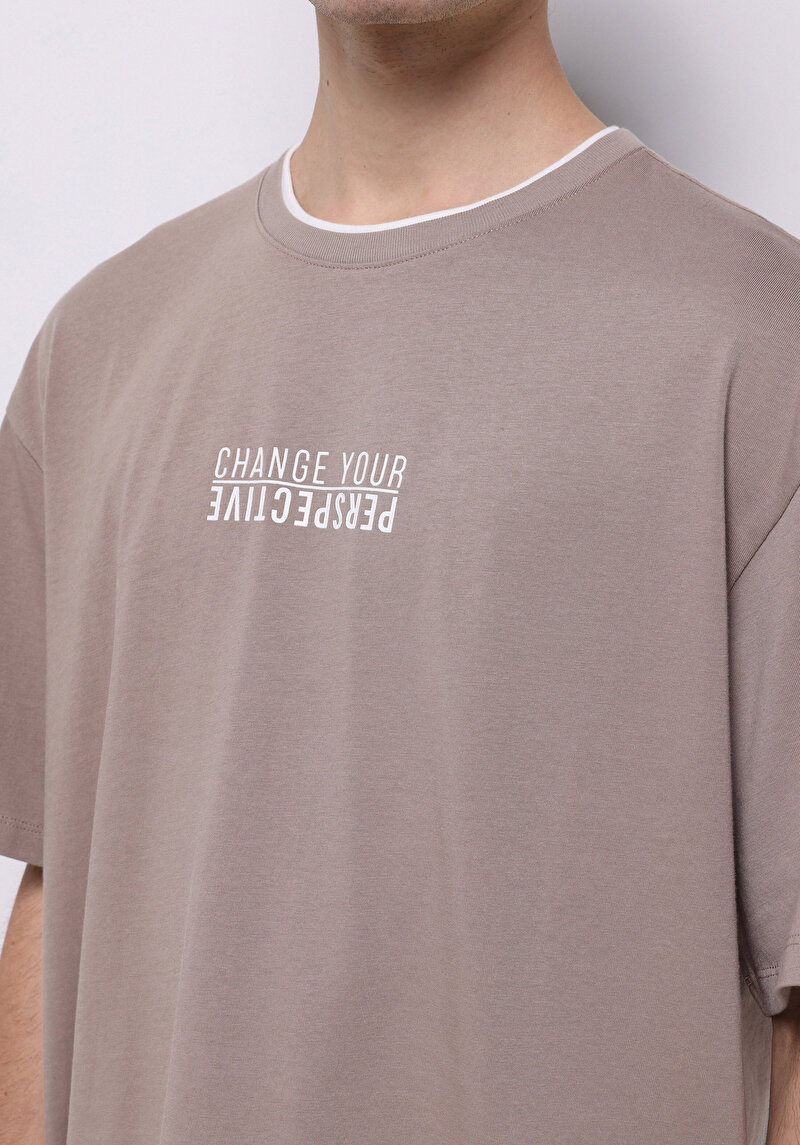 Imagine a Tricou Cu Maneca Scurta De Barbati Bej Oversize Fit Cl1073989