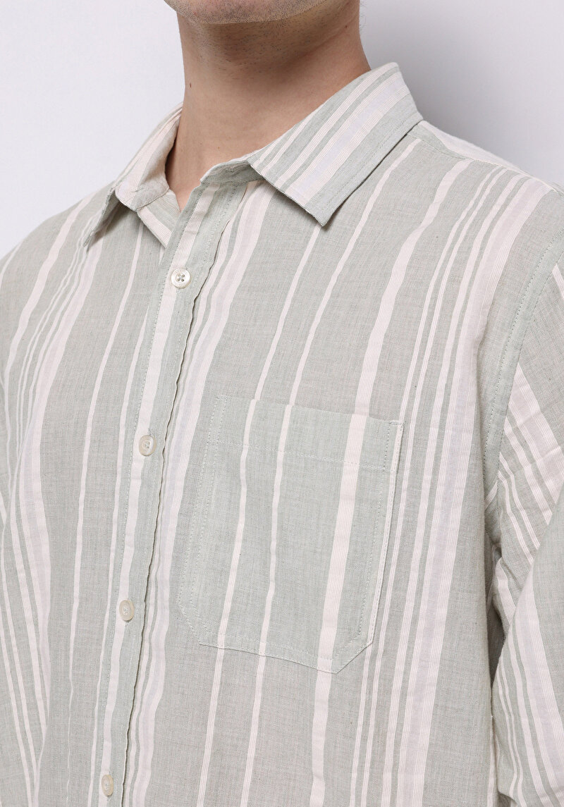 Imagine a Camasa Cu Maneca Lunga De Barbati Verde Regular Fit Cl1074496