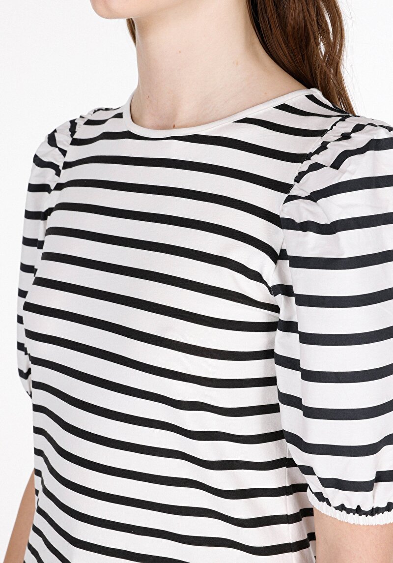 Imagine a Tricou Alb Cu Mânecă Scurtă Pentru Femei Slim Fit