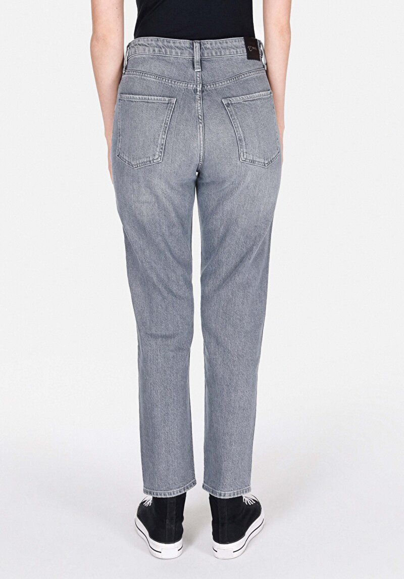 Afișați detalii pentru Pantaloni De Dama Gri Boyfriend Fit 893 Julia Cl1073875