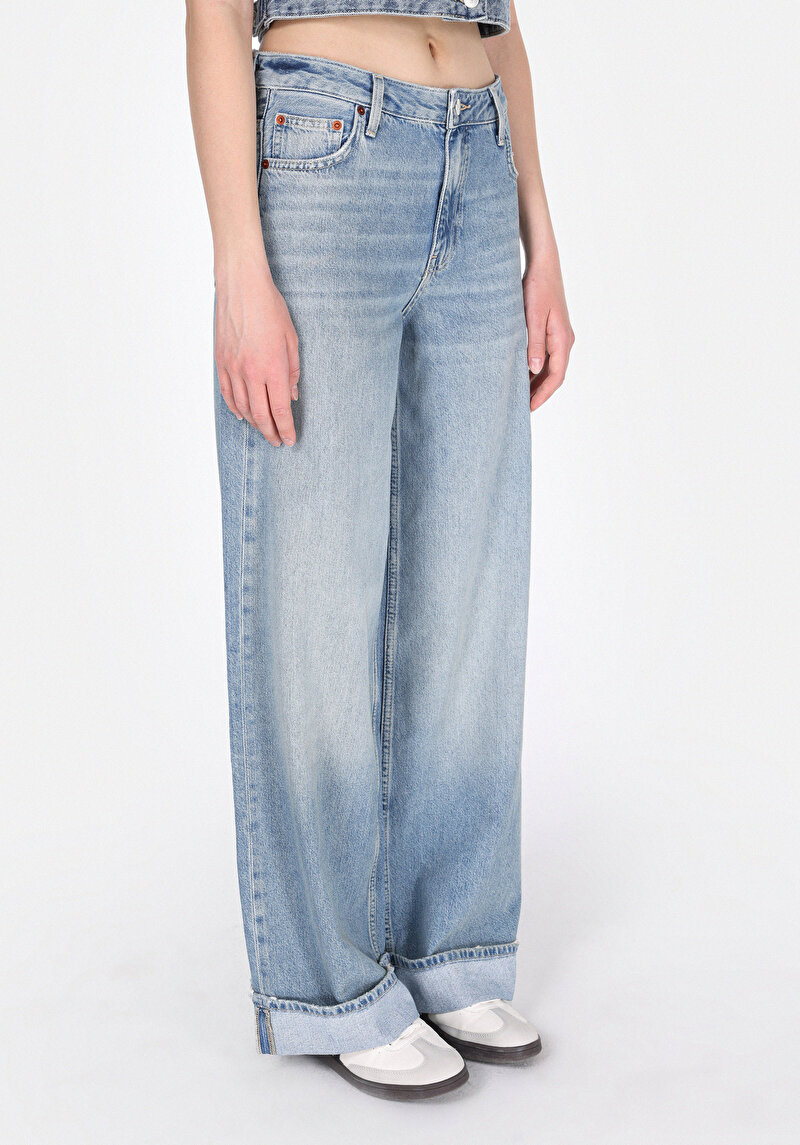 Imagine a Pantaloni De Dama Albastru Loose Fit Cl1075840