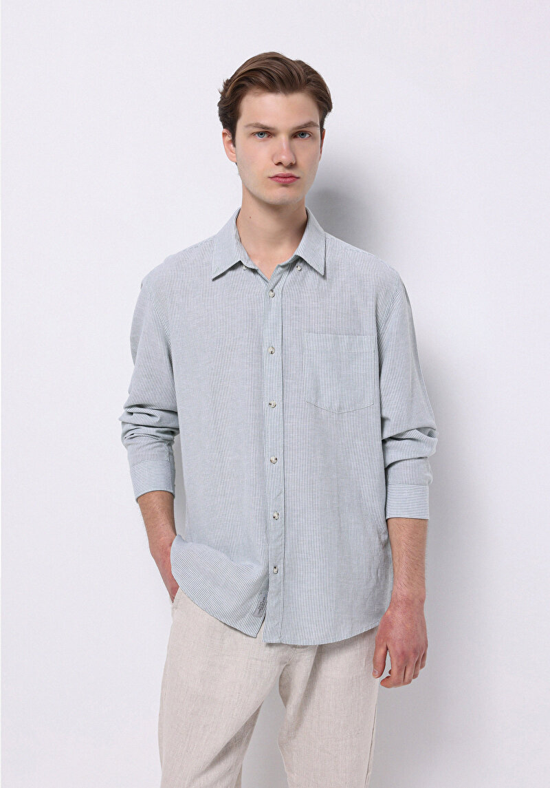 Imagine a Camasa Cu Maneca Lunga De Barbati Verde Regular Fit  Cl1075181