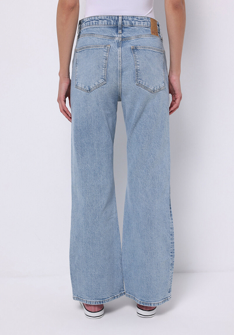 Imagine a Regular Fit Talie Medie Picior Larg Blugi İndigo Pentru Femei