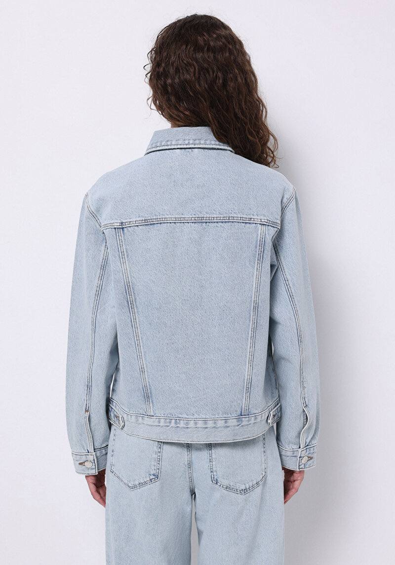 Afișați detalii pentru Jachetă Albastră Pentru Femei Cu Nasturi Și Căptușeală Regular Fit