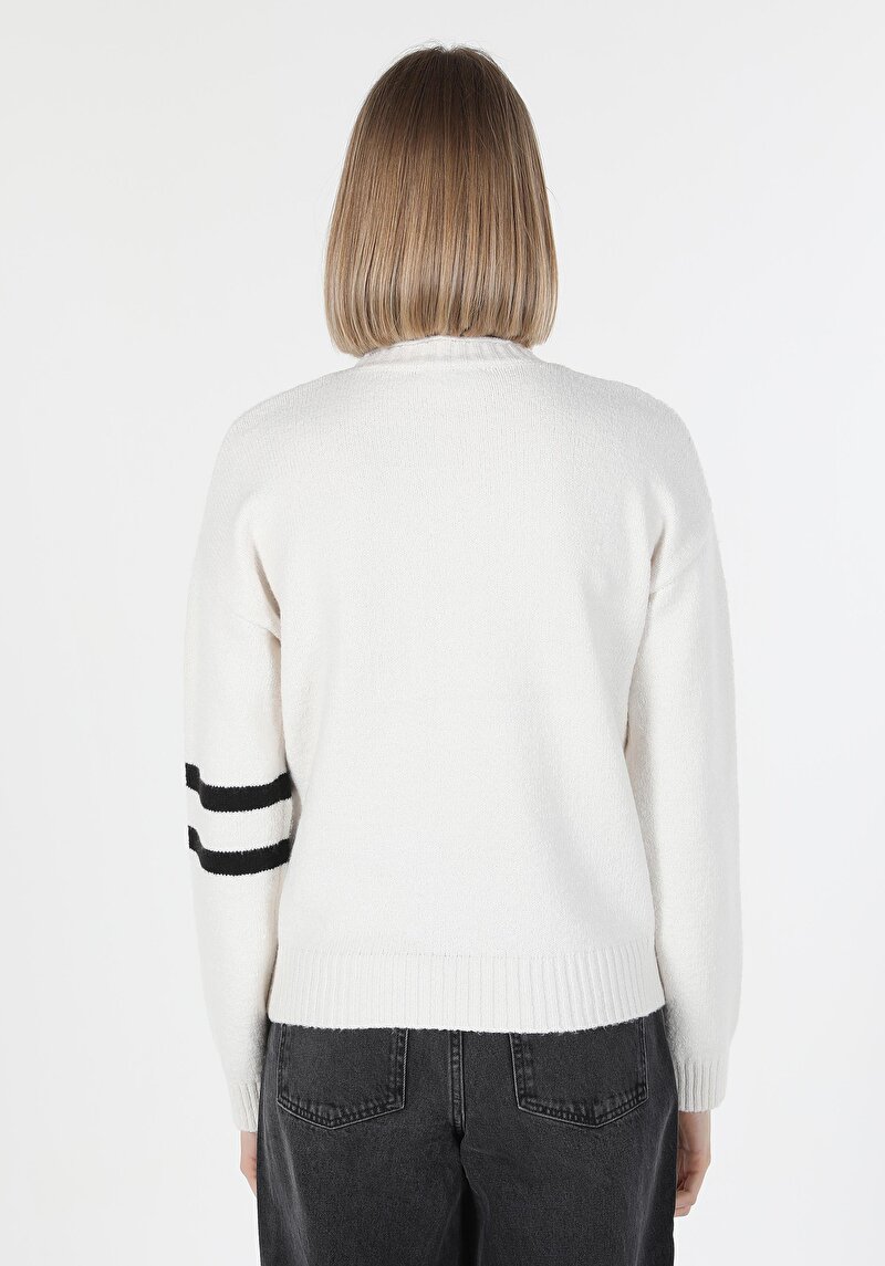 Afișați detalii pentru Pulover De Dama Alb   Cl1059728