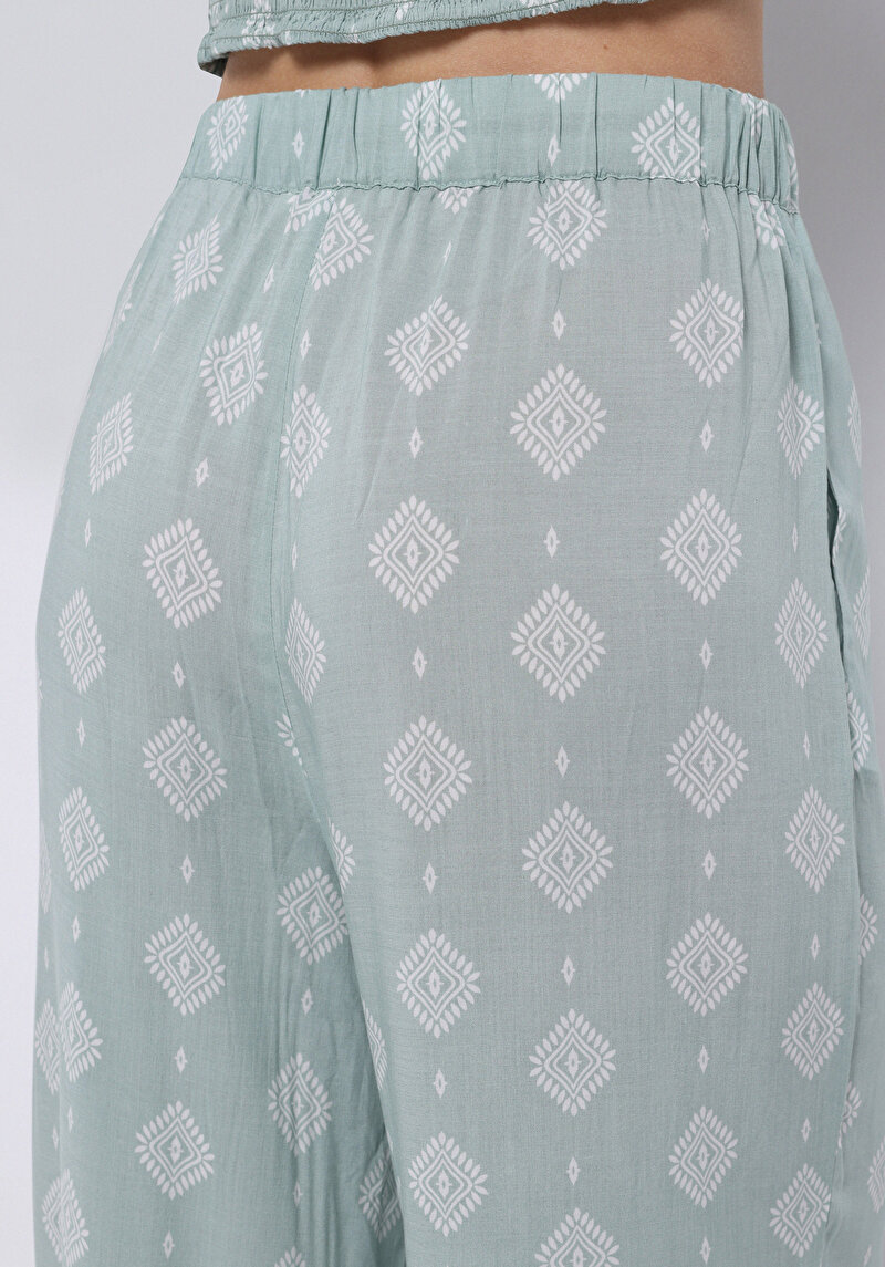 Afișați detalii pentru Regular Fit Talie Ascendentă Picior Larg Pantaloni Verzi Pentru Femei