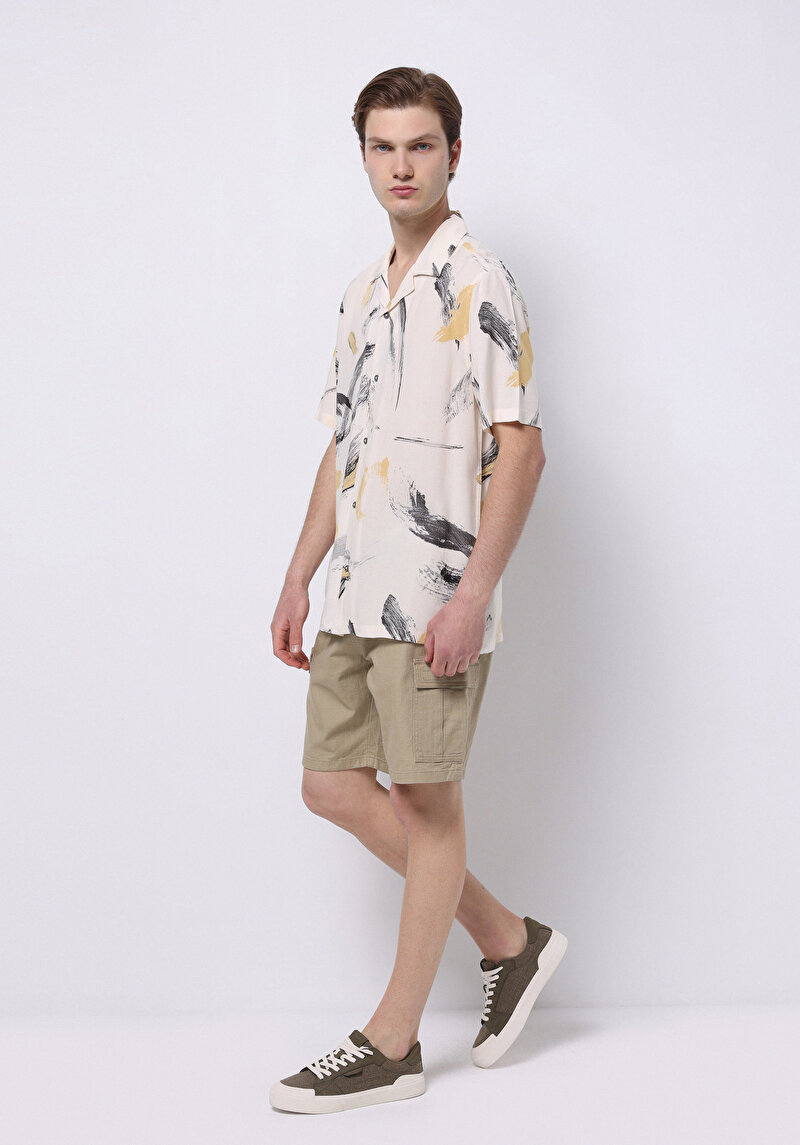 Imagine a Camasa Cu Maneca Scurta De Barbati Bej Regular Fit Cl1074186