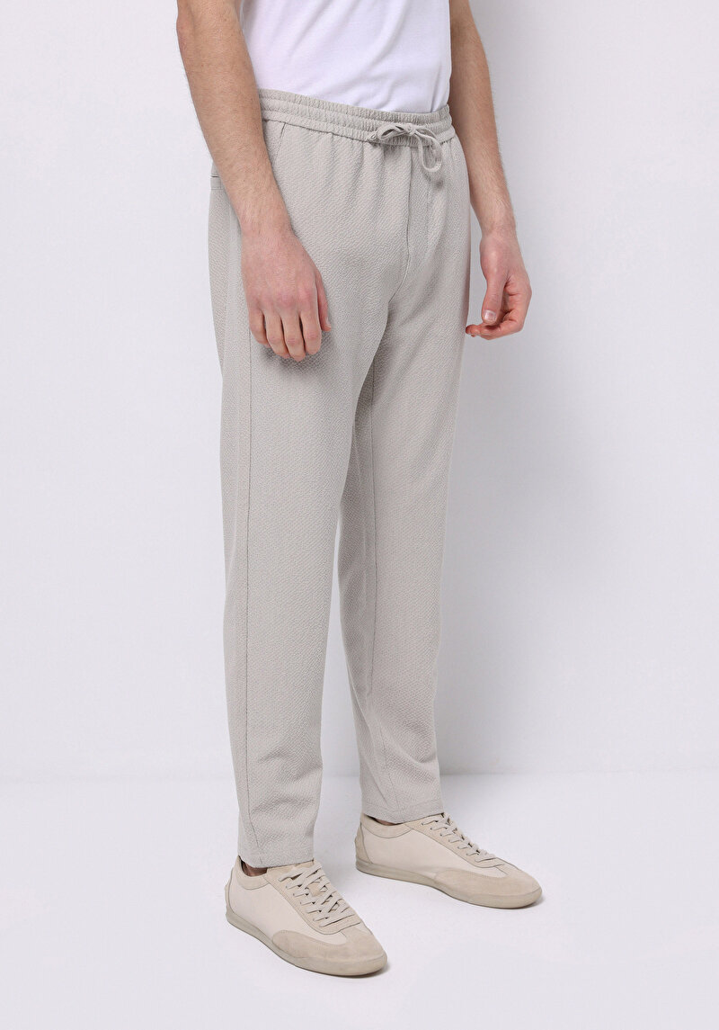 Imagine a Pantaloni De Barbati Bej Slim Fit Cl1074475