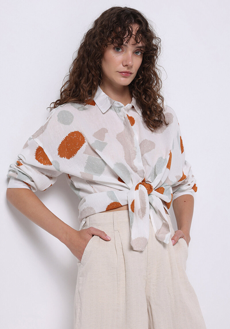 Imagine a Cămașă Relaxată Cu Gât İmprimat Cămașă Cu Mânecă Lungă Multicoloră Pentru Femei