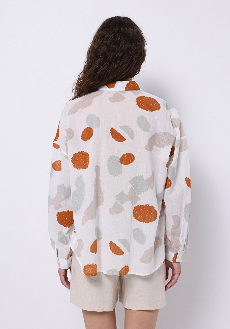 Imagine a Cămașă Relaxată Cu Gât İmprimat Cămașă Cu Mânecă Lungă Multicoloră Pentru Femei