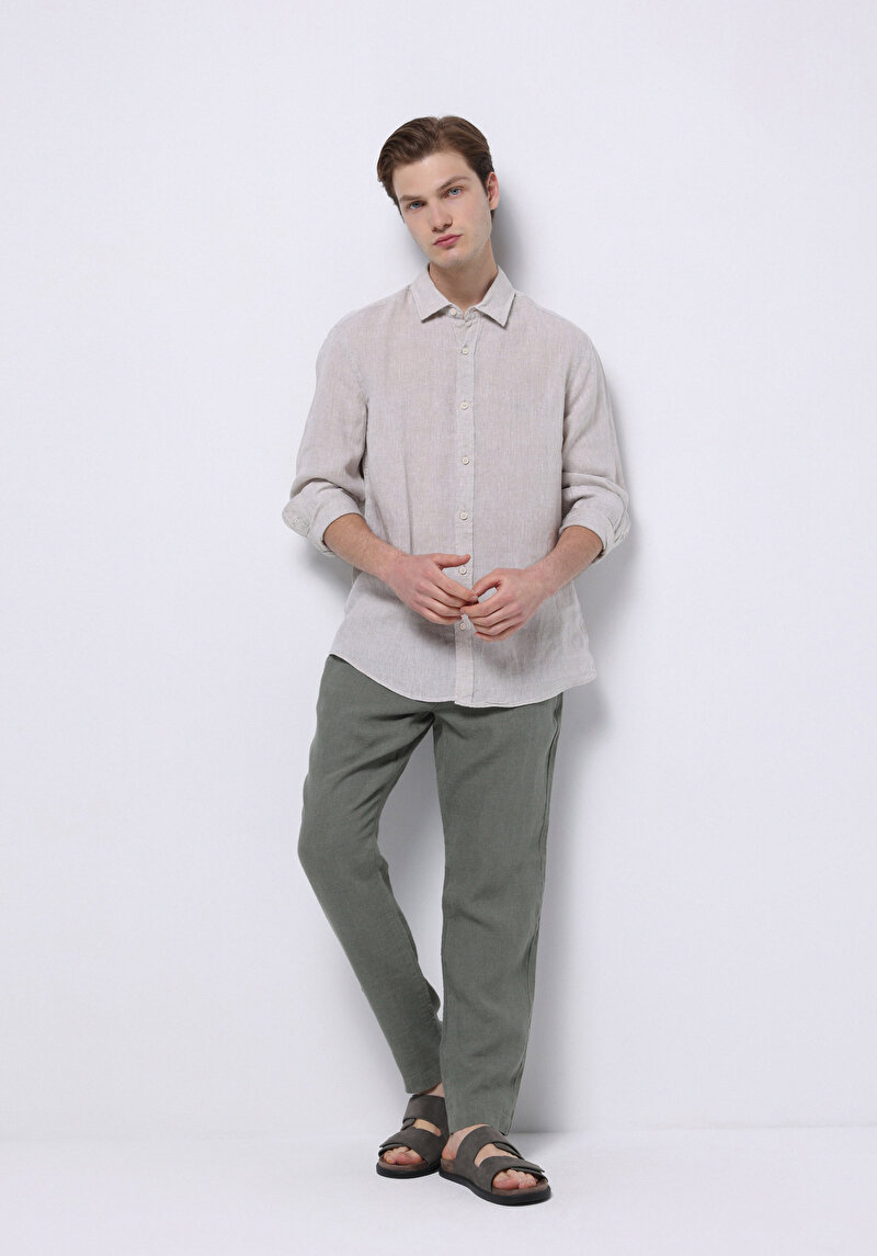 Imagine a Pantaloni De Barbati Kaki Regular Fit  Cl1074563