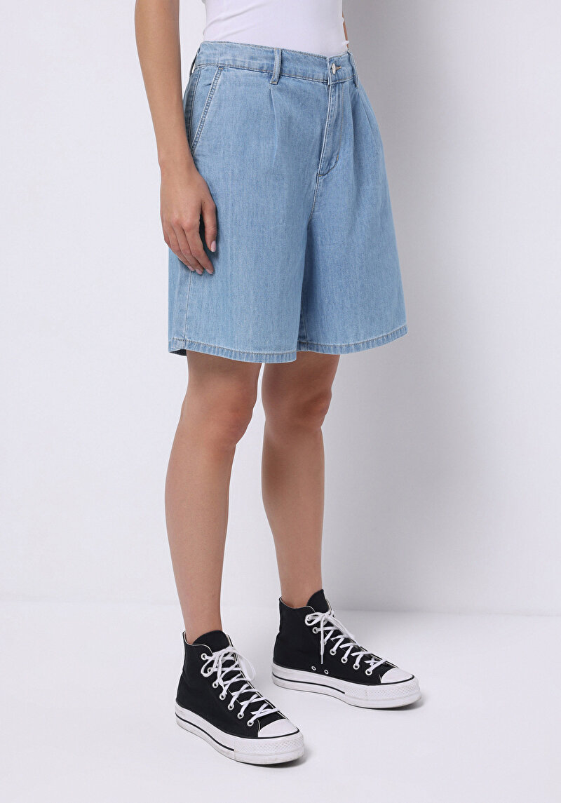 Imagine a Pantaloni Scurți De Jeans Gri Pentru Femei Cu Talie Lejeră