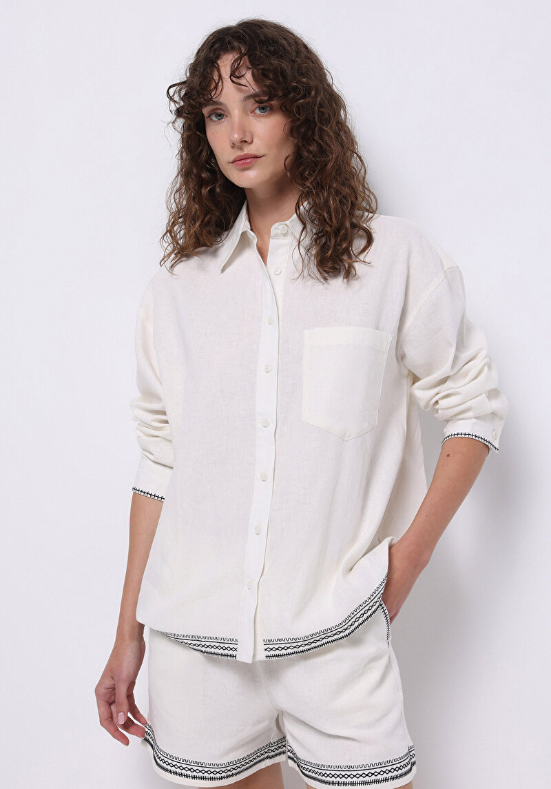 Imagine a Cămașă Regular Fit Gât Brodat Cămașă Albă Cu Mânecă Lungă Pentru Femei