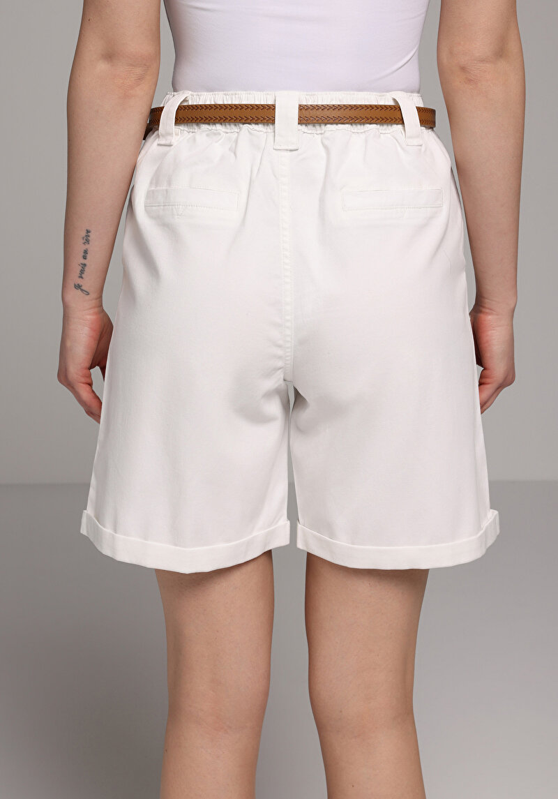 Imagine a Short / Pantaloni Scurti De Dama Alb Slim Fit  Cl1074658