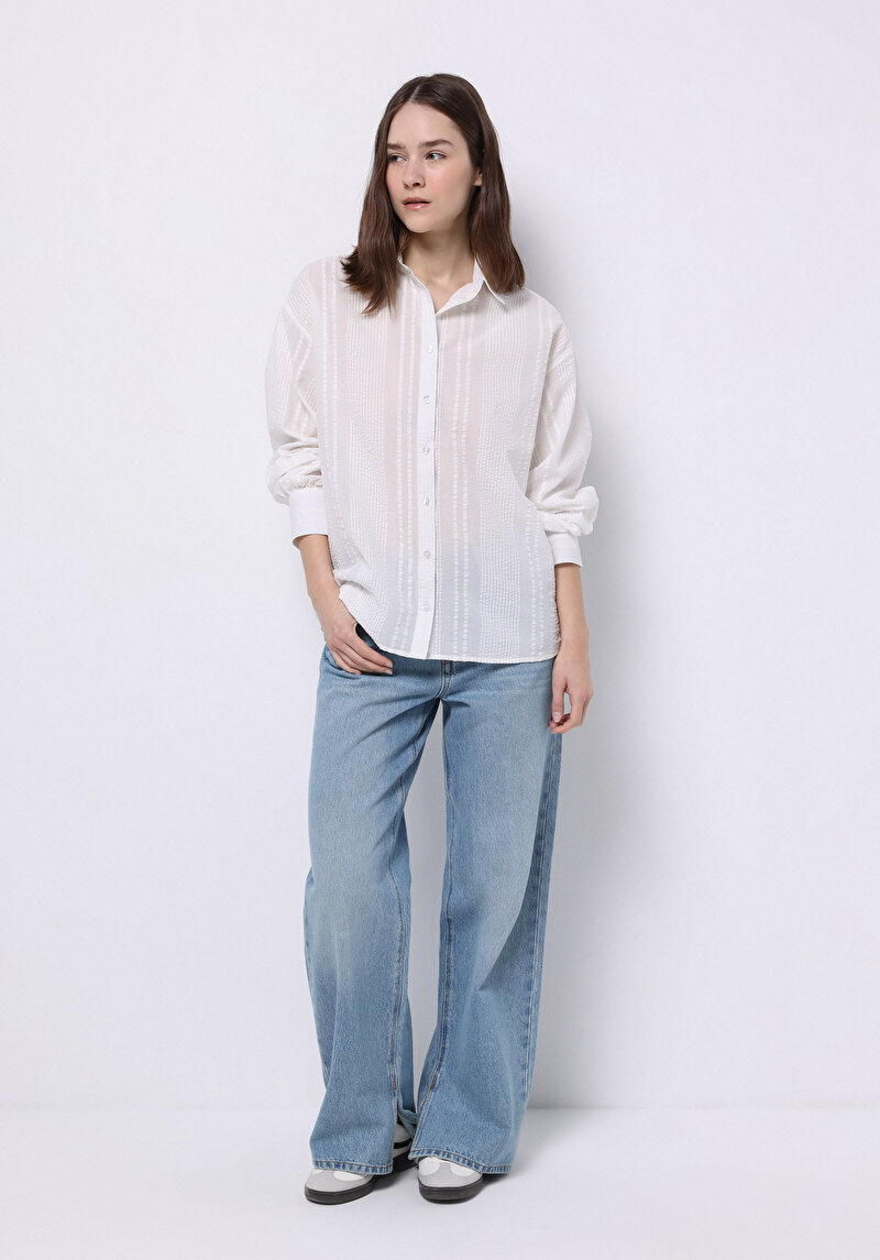 Imagine a Regular Fit Cămașă Decolteu Drept Cămașă Albă Cu Mânecă Lungă Pentru Femei