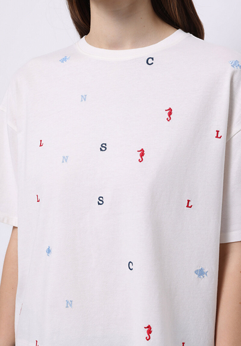 Imagine a Tricou Cu Maneca Scurta De Dama Alb Regular Fit Cl1075038