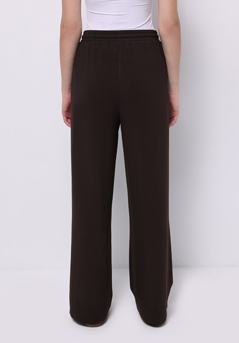 Imagine a Pantaloni De Trening De Dama Maro Regular Fit Cl1075524