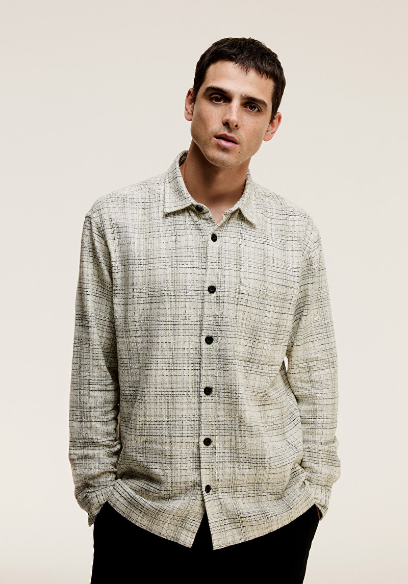 Imagine a Camasa Cu Maneca Lunga De Barbati Ecru Regular Fit  Cl1075302