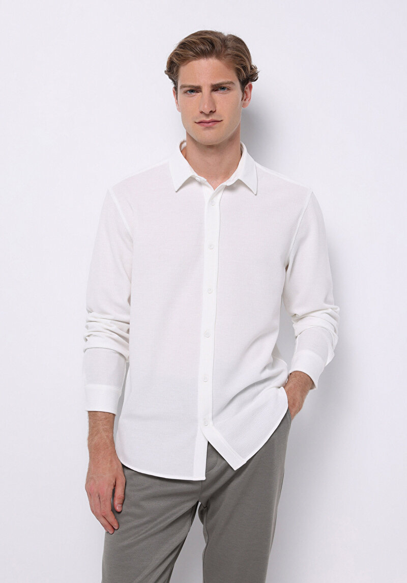 Imagine a Camasa Cu Maneca Lunga De Barbati Alb Regular Fit  Cl1075365