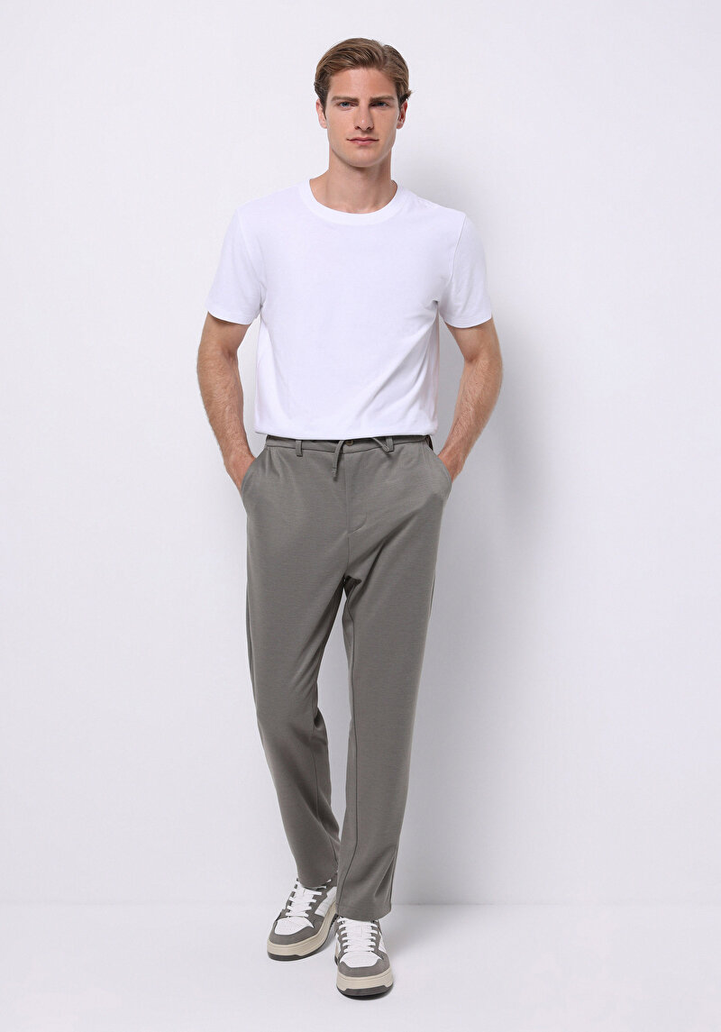 Imagine a Pantaloni De Barbati Verde Regular Fit  Cl1075648