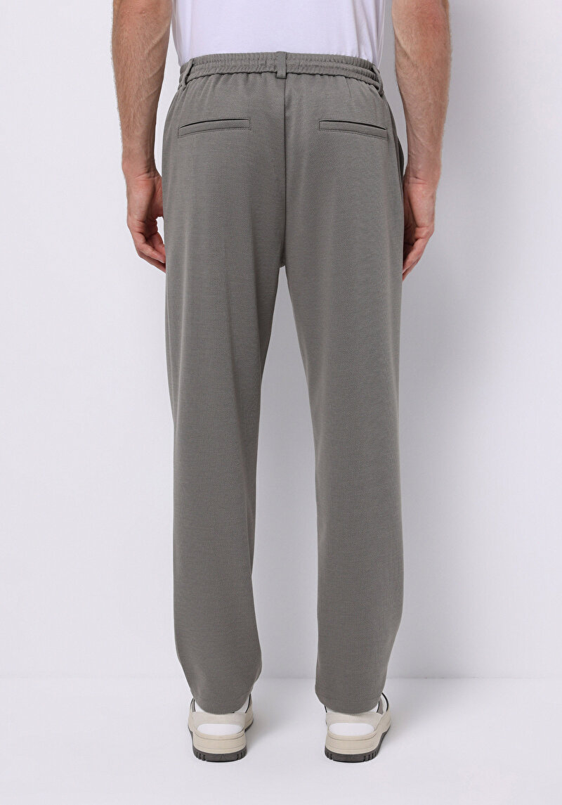 Imagine a Pantaloni De Barbati Verde Regular Fit Cl1075648