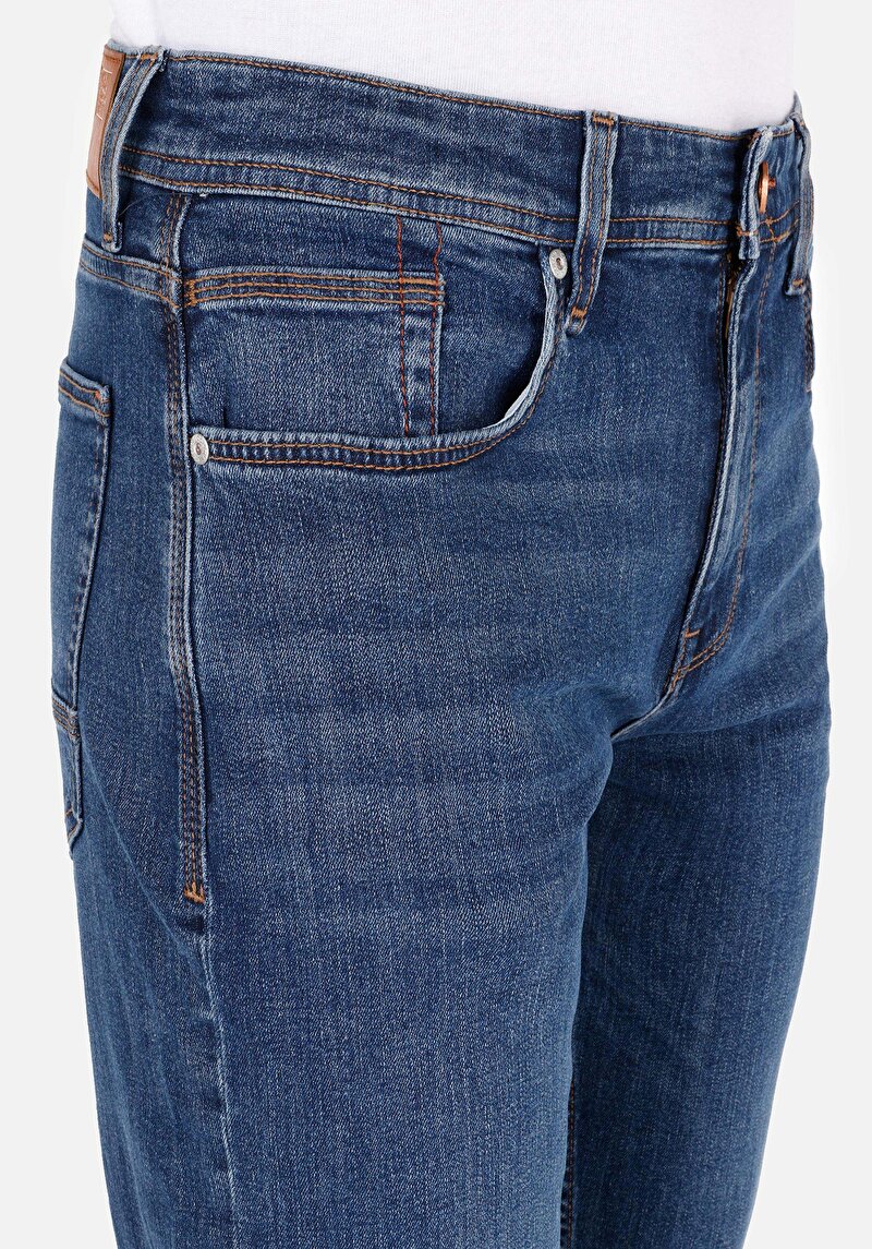 Afișați detalii pentru Pantaloni De Barbati Denim Regular Fit 045 David Cl1071321