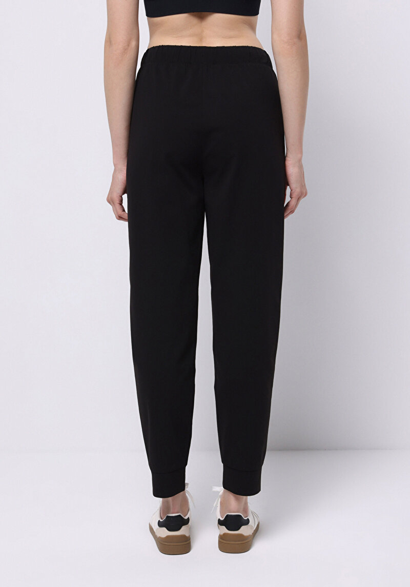 Imagine a Pantaloni De Trening De Dama Negru Regular Fit Cl1075803