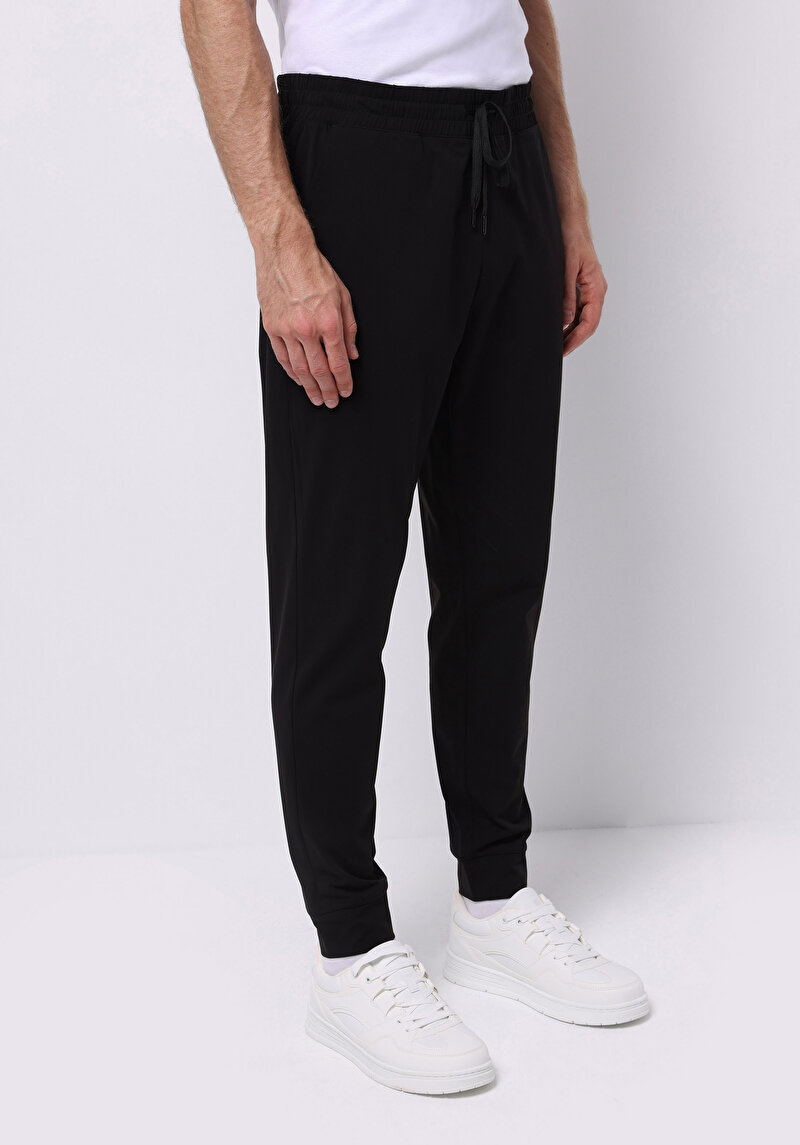Imagine a Pantaloni De Trening De Barbati Negru Slim Fit Cl1076166