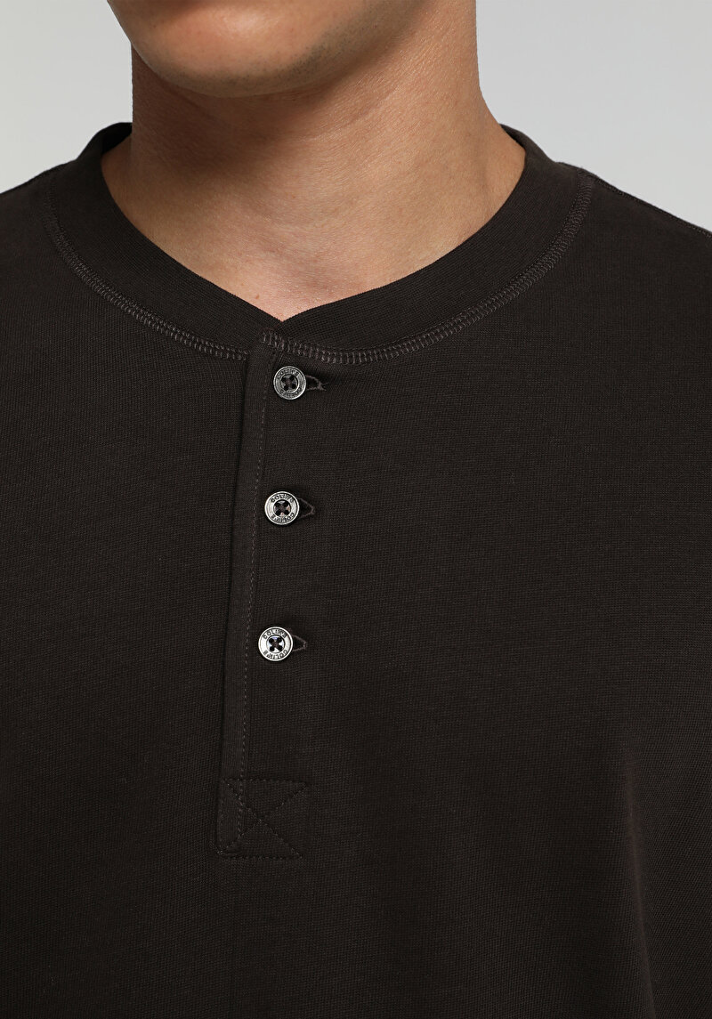 Imagine a Tricou Cu Maneca Lunga De Barbati Maro Slim Fit Cl1065875