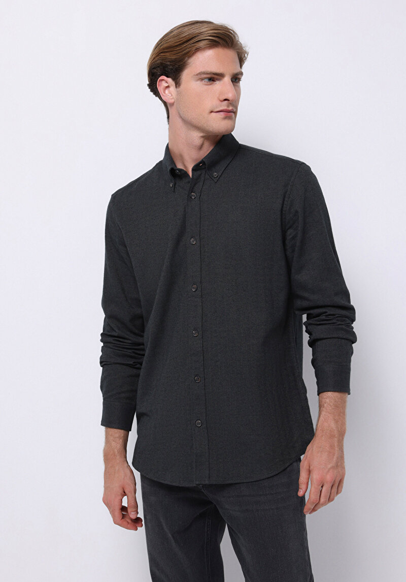 Imagine a Camasa Cu Maneca Lunga De Barbati Kaki Regular Fit  Cl1070811