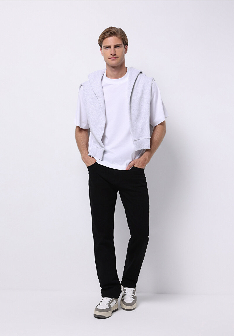 Imagine a Pantaloni De Barbati Negru Regular Fit 045 David Cl1076017