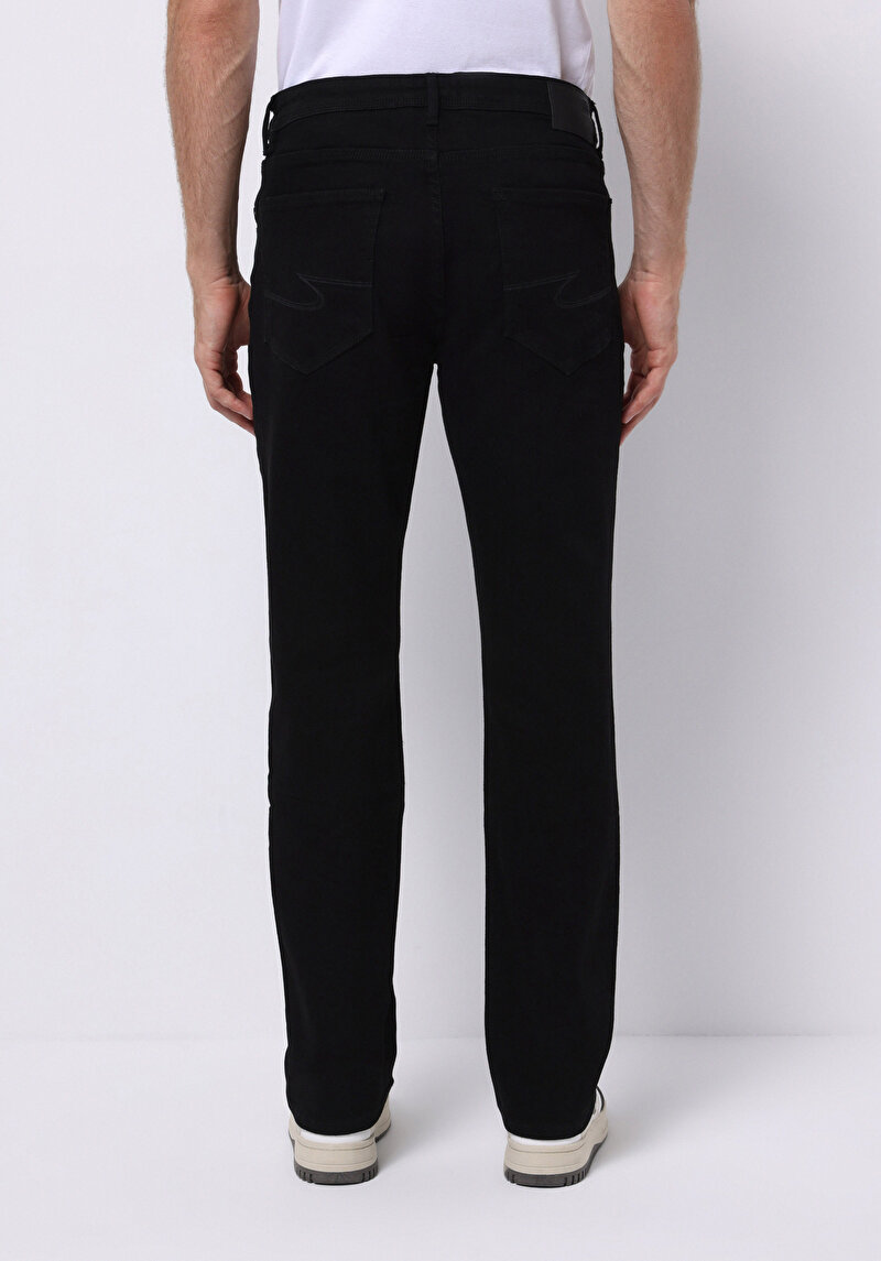 Afișați detalii pentru Pantaloni De Barbati Negru Regular Fit 045 David Cl1076017