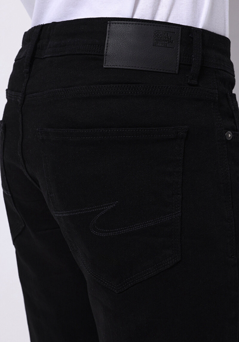 Afișați detalii pentru Pantaloni De Barbati Negru Regular Fit 045 David Cl1076017