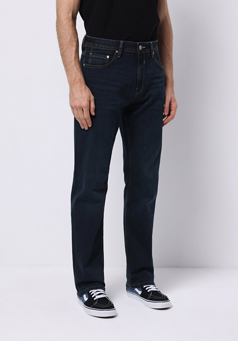 Imagine a Pantaloni De Barbati Albastru Inchis Regular Fit 045 David Cl1076018