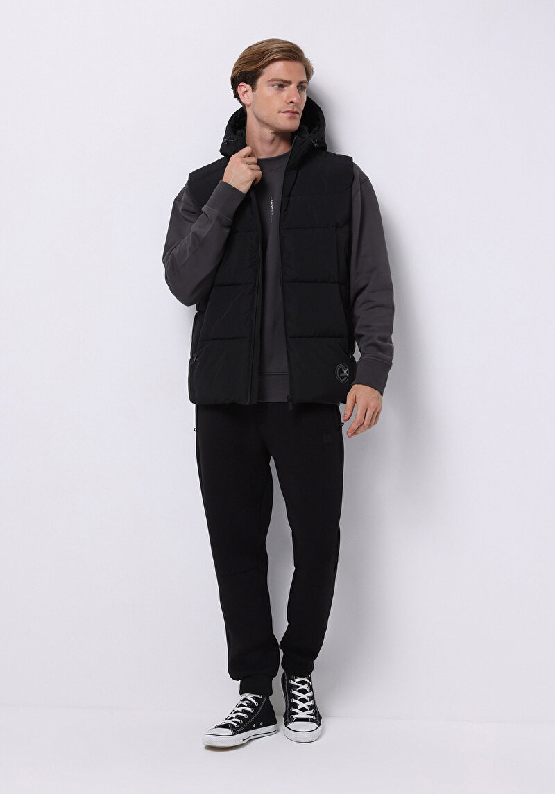 Afișați detalii pentru Vesta De Barbati Negru Slim Fit  Cl1076538