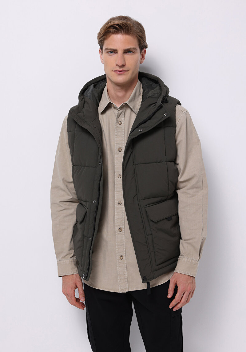 Imagine a Vesta De Barbati Kaki Regular Fit  Cl1076195