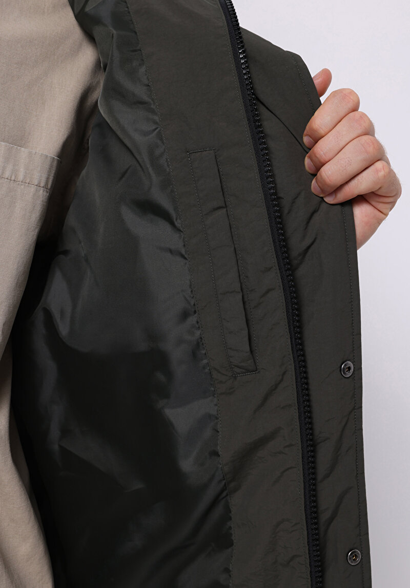 Imagine a Vesta De Barbati Kaki Regular Fit Cl1076195