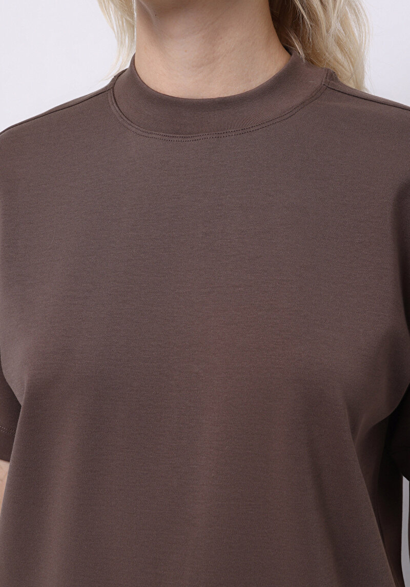 Imagine a Tricou Cu Maneca Scurta De Dama Maro Regular Fit Cl1076097